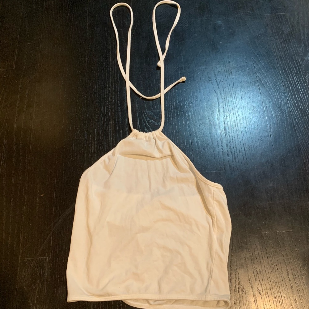 White halter neck crop top // Brandy Melville